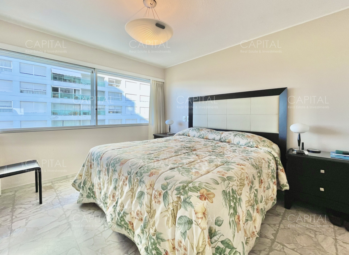 Apartamento ID.37926 - Apartamento en Primera Línea – Playa Mansa