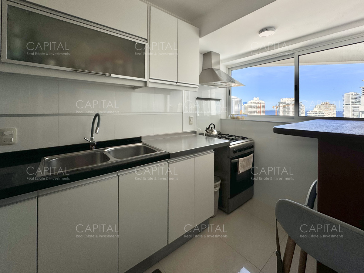 Apartamento ID.36994 - Casino Tower de dos dormitorios en venta, Punta del Este.