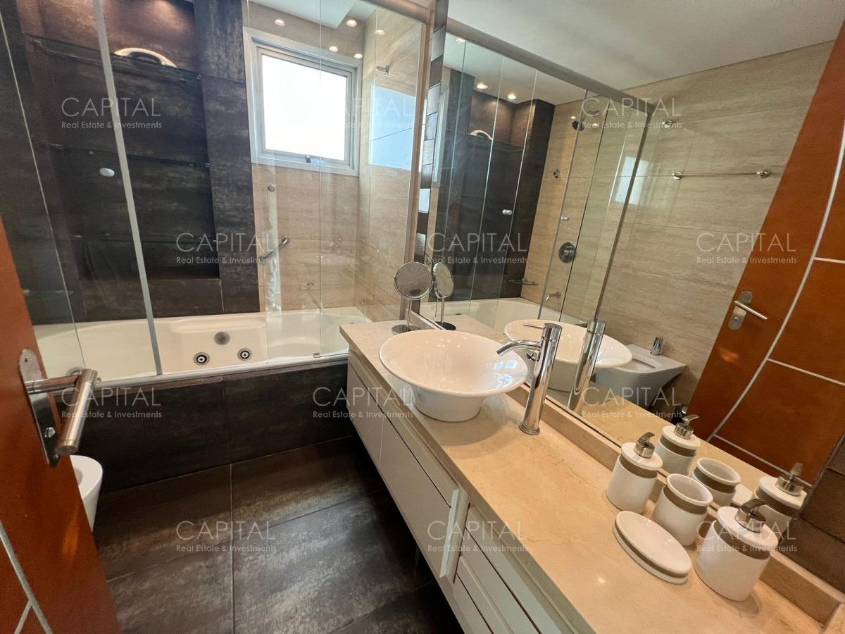 Apartamento ID.36884 - Apartamento en Venta de Tres Dormitorios en Playa Mansa,  Punta del  Este 