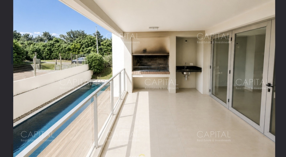Apartamento ID.40745 - Departamento en Primera línea en Punta del Este,Playa Bravaen Venta
