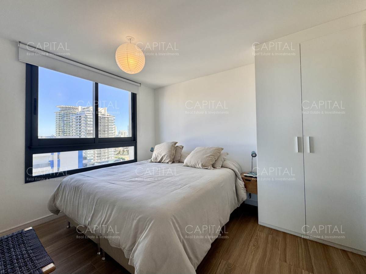 Apartamento ID.40078 - Apartamento de dos dormitorios en venta, Playa Brava, Punta del Este.