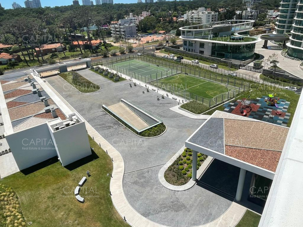 Apartamento ID.35376 - Venetian de tres dormitorios y dependencia en alquiler