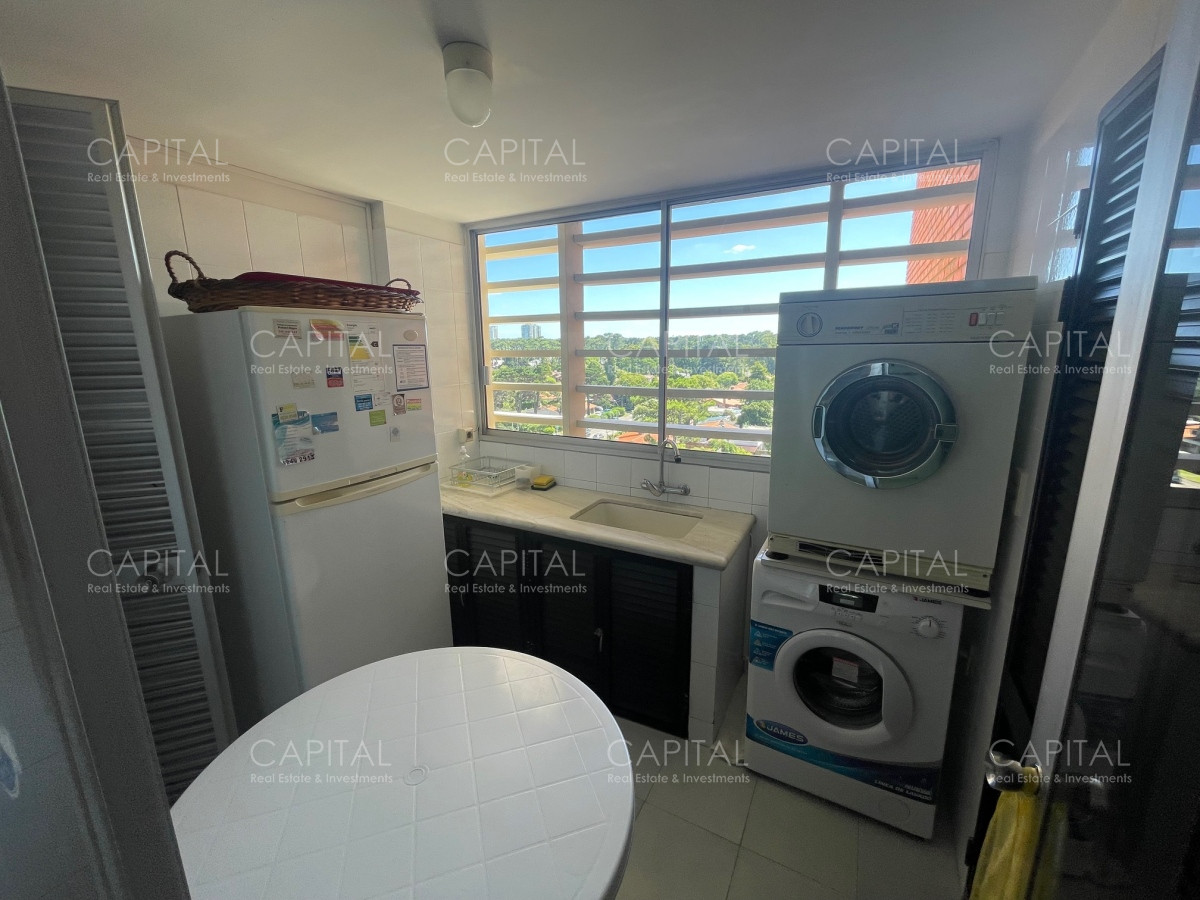 Apartamento ID.36605 - Excepcional semipiso Torre de Categoria frente a Playa Mansa