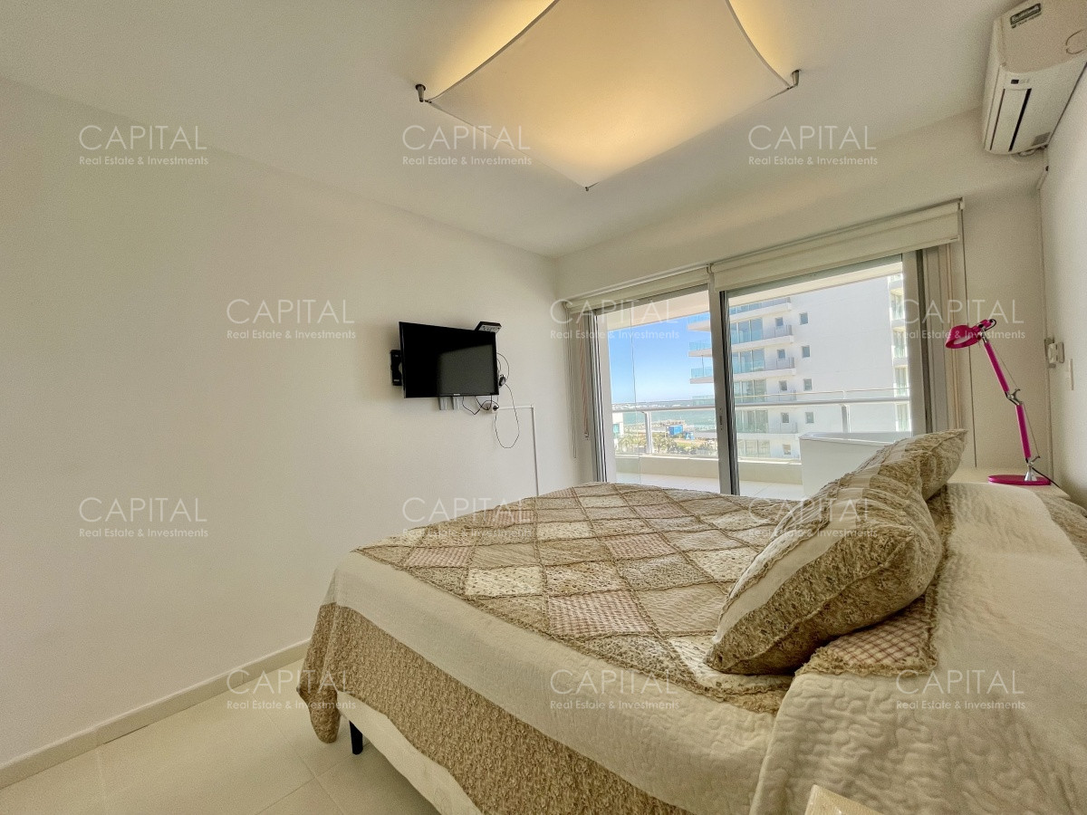 Apartamento ID.30388 - Apartamento de Dos dormitorios en Venta en Playa Mansa, Punta del Este