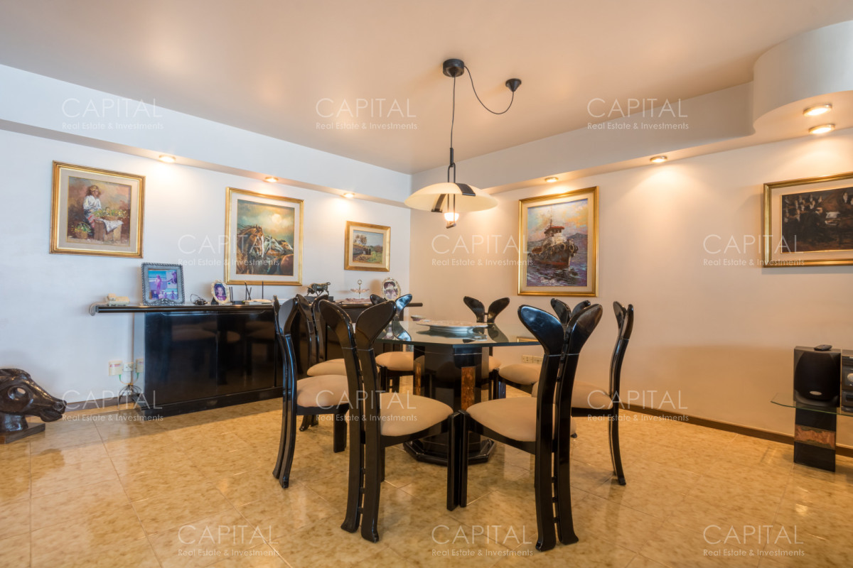Apartamento ID.40499 - Amplio Apartamento de 4 Dormitorios en Venta Punta del Este