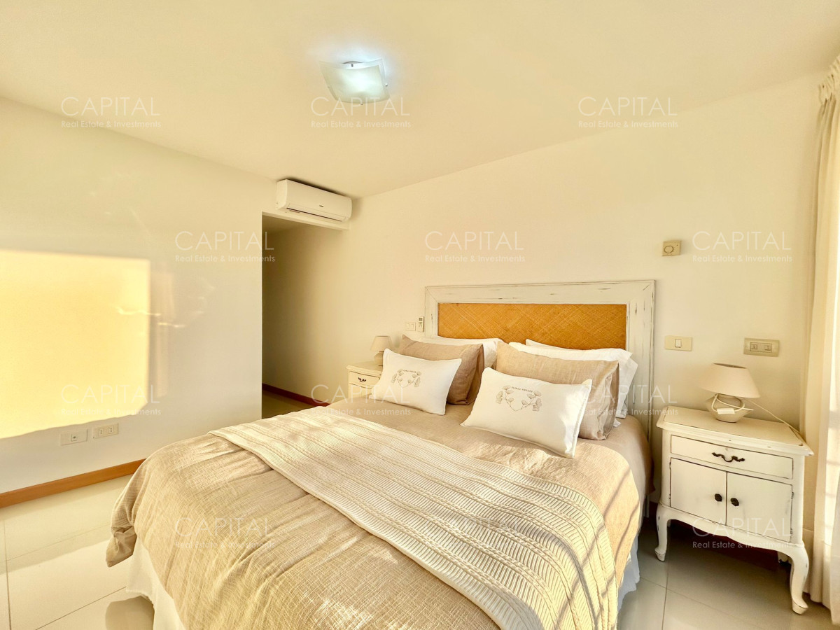 Apartamento ID.26732 - Venta Departamento Pent House Playa Brava Primera Linea Punta del Este