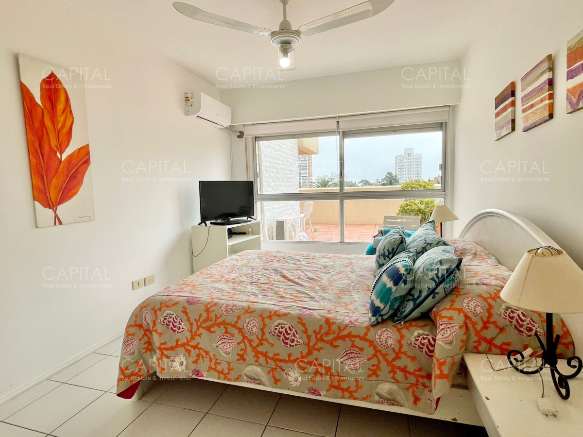 Apartamento ID.27035 - Apartamento de Dos Dormitorios En Punta del Este