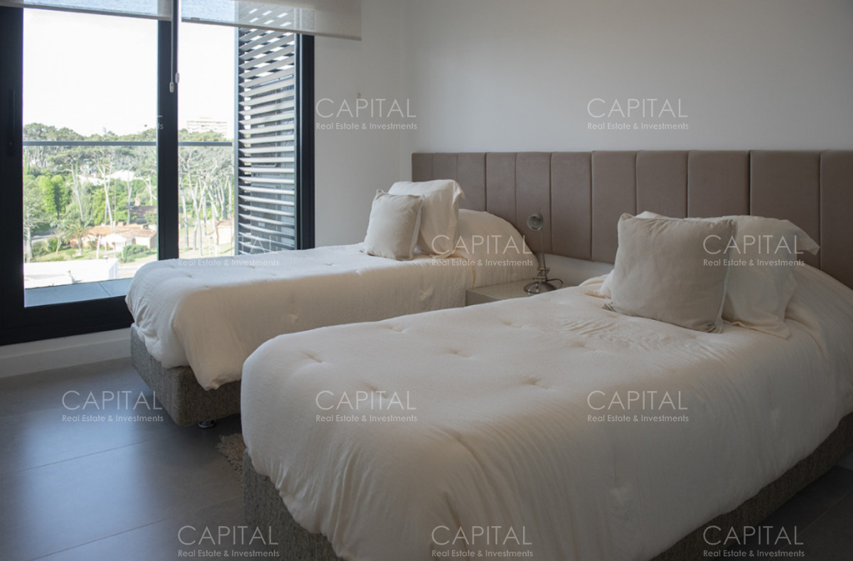 Apartamento ID.40803 - Apartamento de 3 dormitorios en Alquiler en Playa Mansa