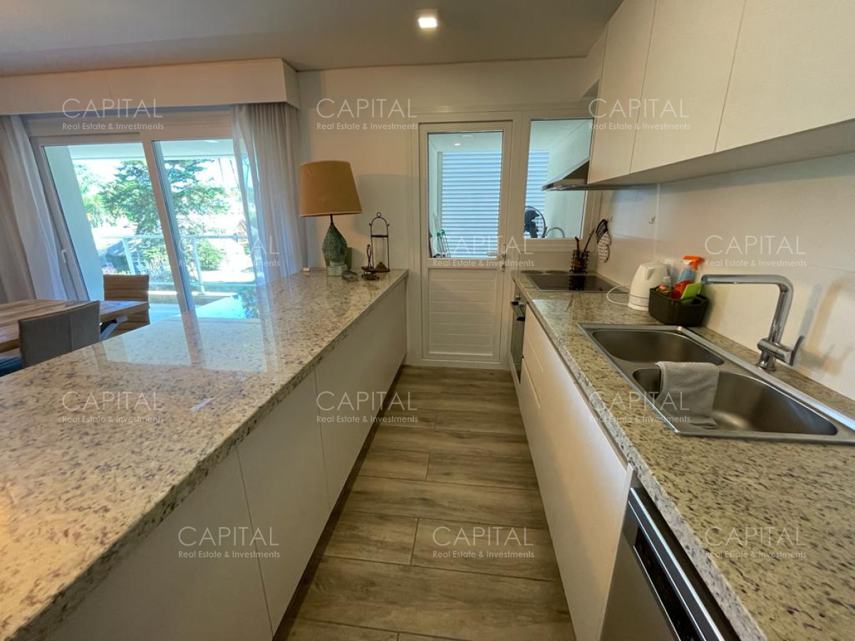 Apartamento ID.36857 - Rincón del Indio 2 suites con gran terraza y servicios