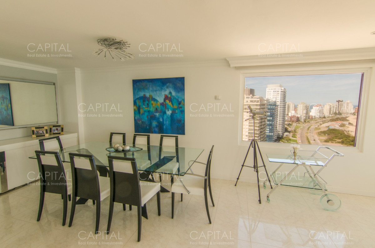 Apartamento ID.27523 - PentHouse en Venta Mansa Punta del Este Vista Playa Mansa.