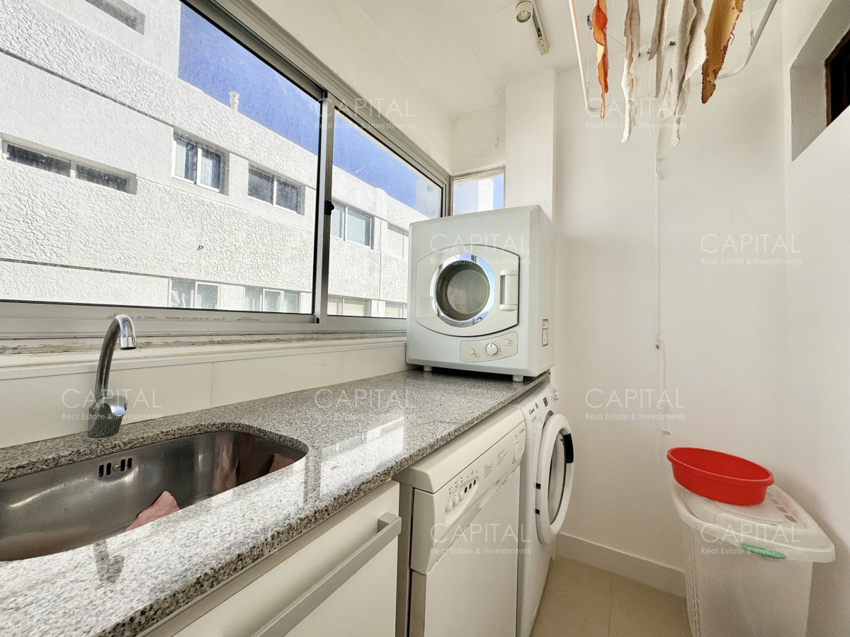 Apartamento ID.38759 - Apartamento de tres dormitorios en venta en Península, Punta del Este.