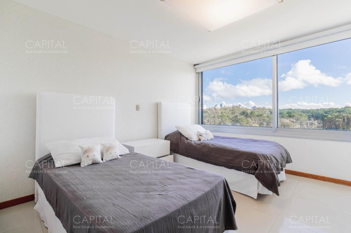 Apartamento ID.29600 - Apartamento primera fila en Tiburón Tres de tres dormitorios y dependencia de servicio en venta