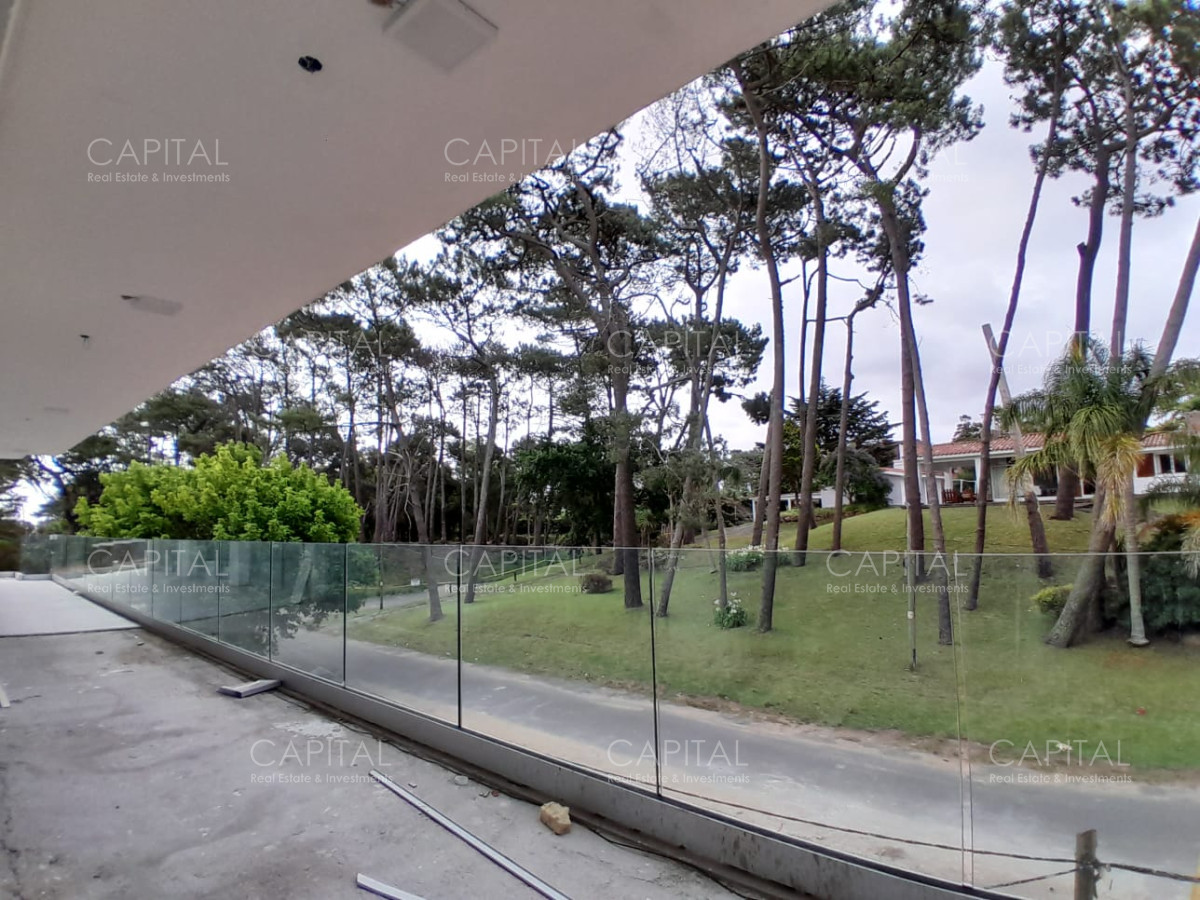 Apartamento ID.35149 - Apartamento a estrenar en venta, Playa Mansa - Punta del Este.