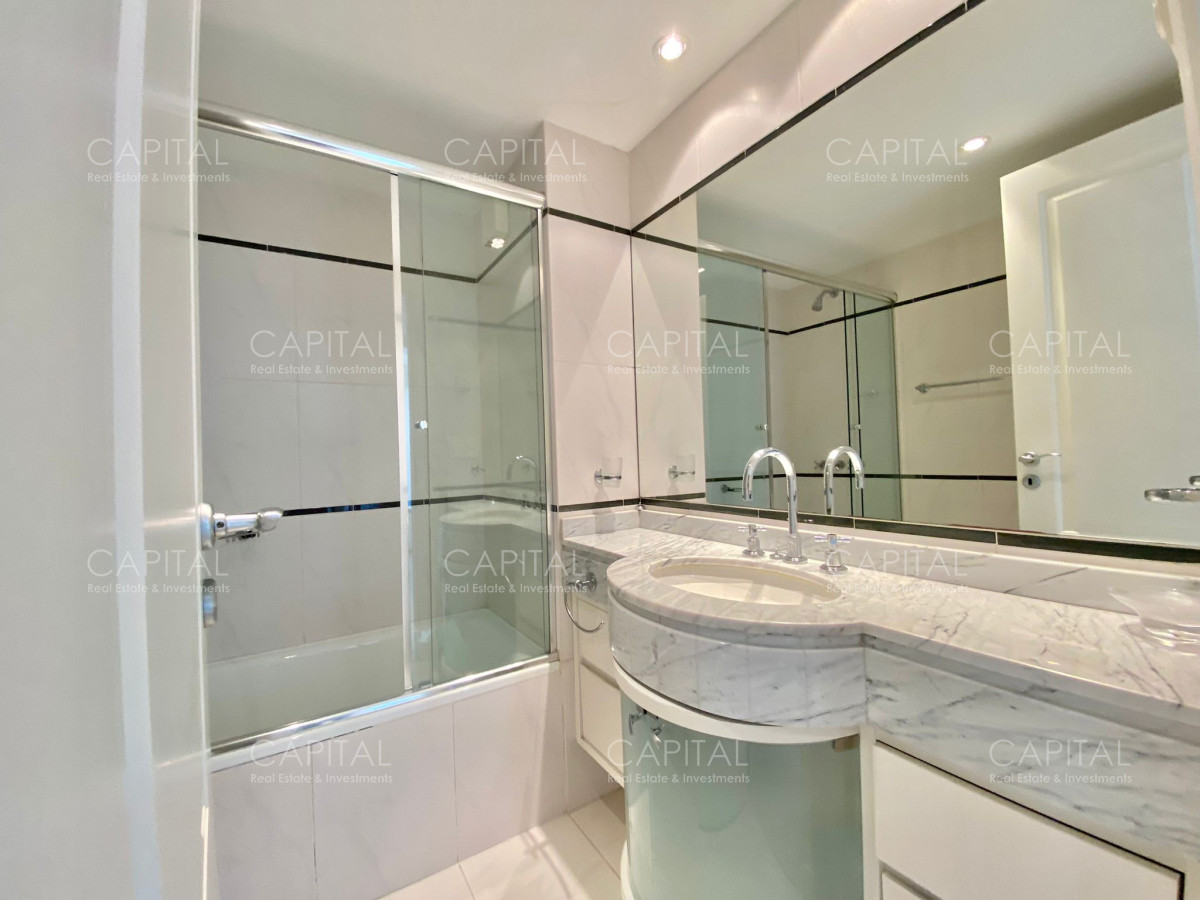 Apartamento ID.31832 - Apartamento en Venta de tres dormitorios, Punta del Este