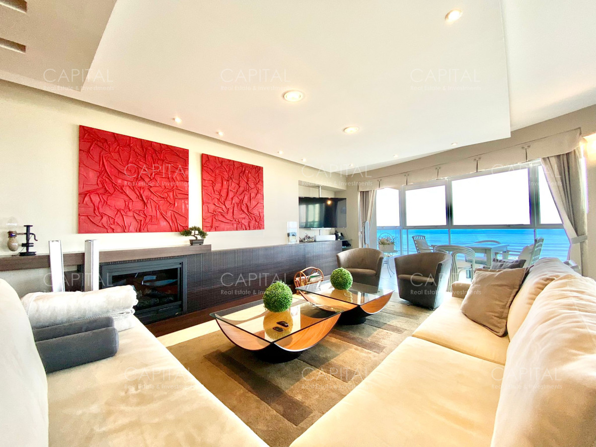 Apartamento ID.30056 - Apartamento de Tres dormitorios con Vista al Mar en Venta en Playa Brava