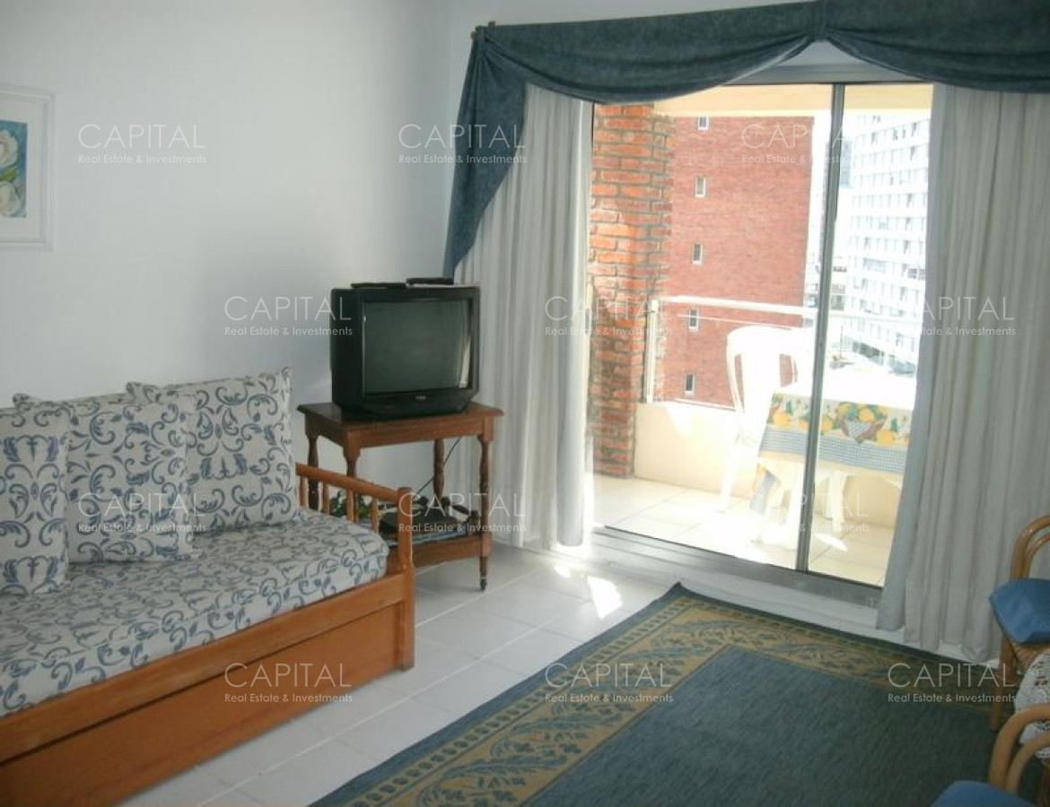 Apartamento ID.24832 - Apartamento de Un Dormitorio en Playa Brava