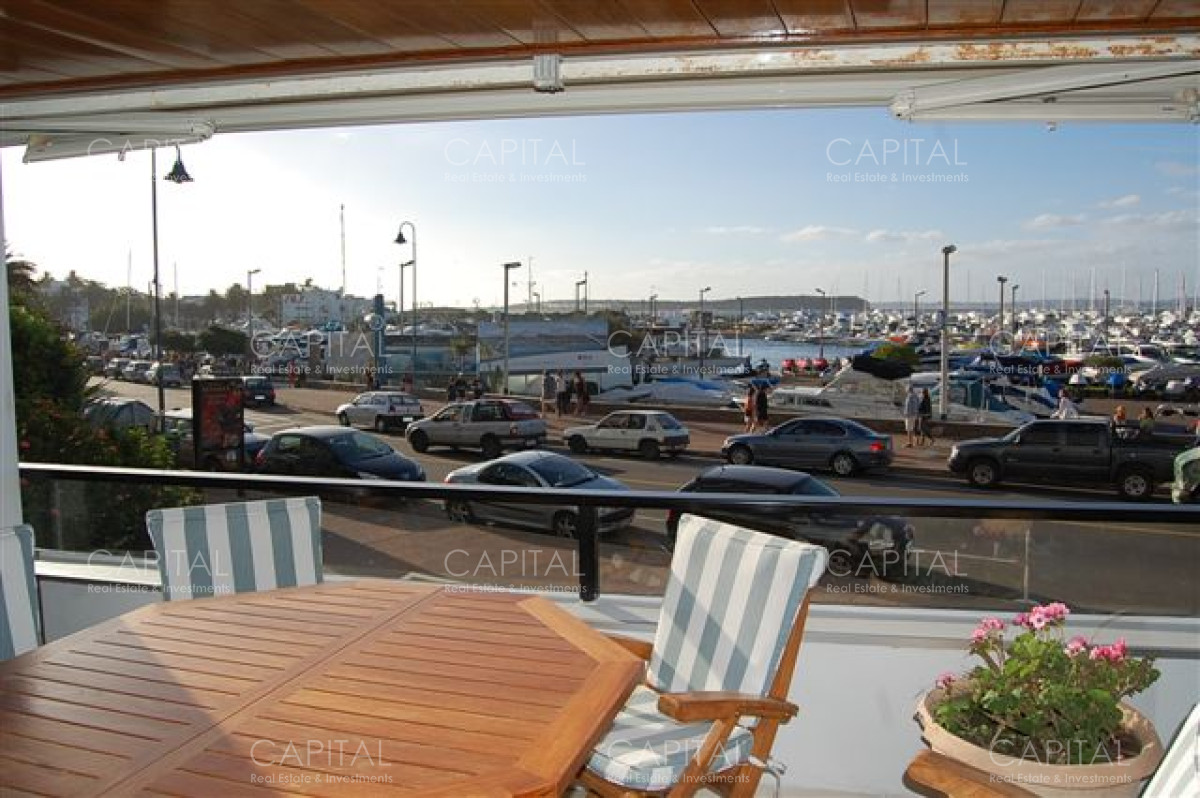 Apartamento ID.24841 - Apartamento de Cuatro Dormitorios - Puerto de Punta del Este