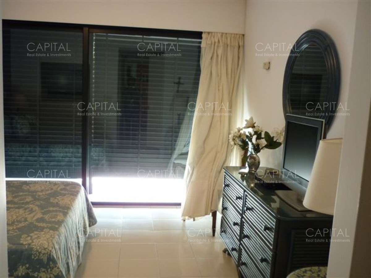 Apartamento ID.24841 - Apartamento de Cuatro Dormitorios - Puerto de Punta del Este