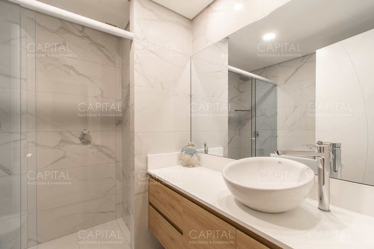 Apartamento ID.35253 - Paramount De Tres Dormitorios En Suites + Dependencia En Alquiler