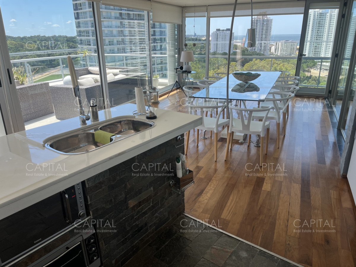 Apartamento ID.39686 - Penthouse en Venta zona brava