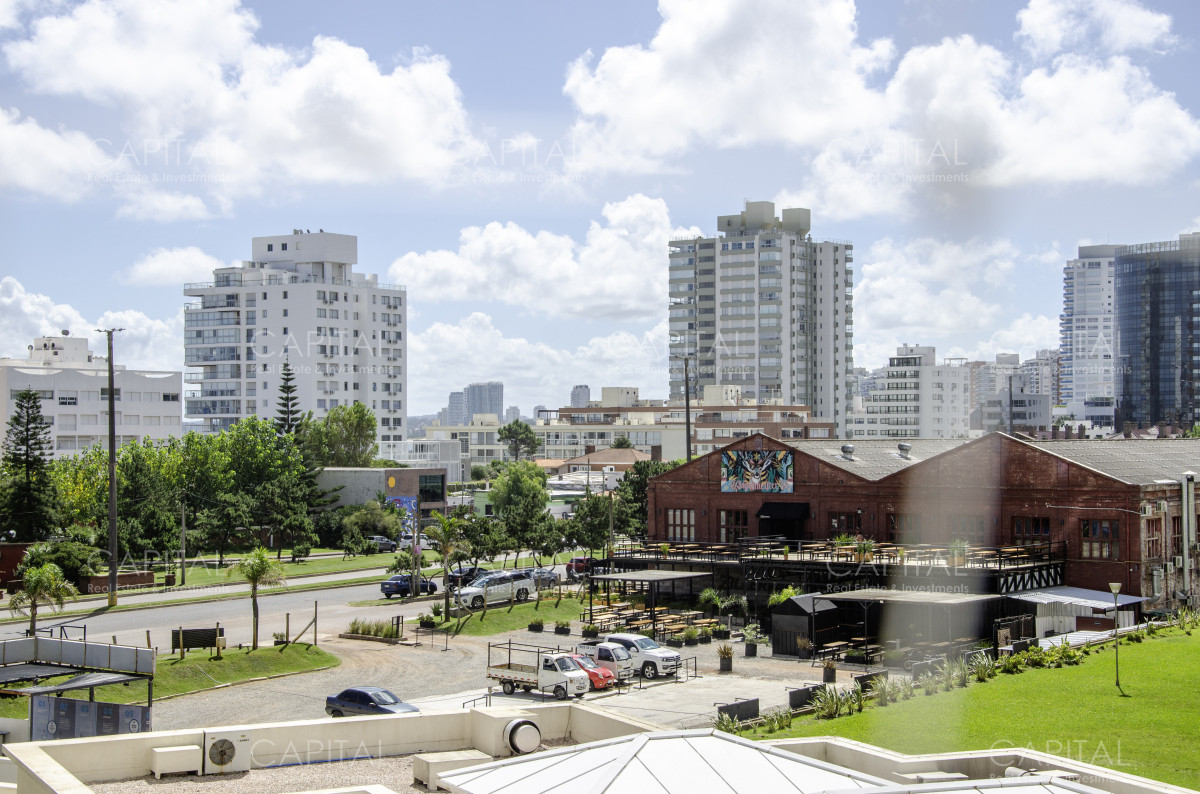 Apartamento ID.37933 - Imperiale Esquinero Departamento en Venta de Tres dormitorios en Playa Brava 