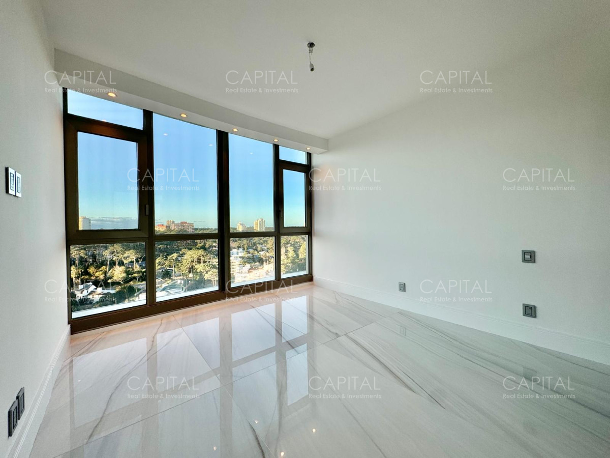 Apartamento ID.36499 - Fendi Chateau Residences Unificado en venta, Punta del Este, Playa Mansa