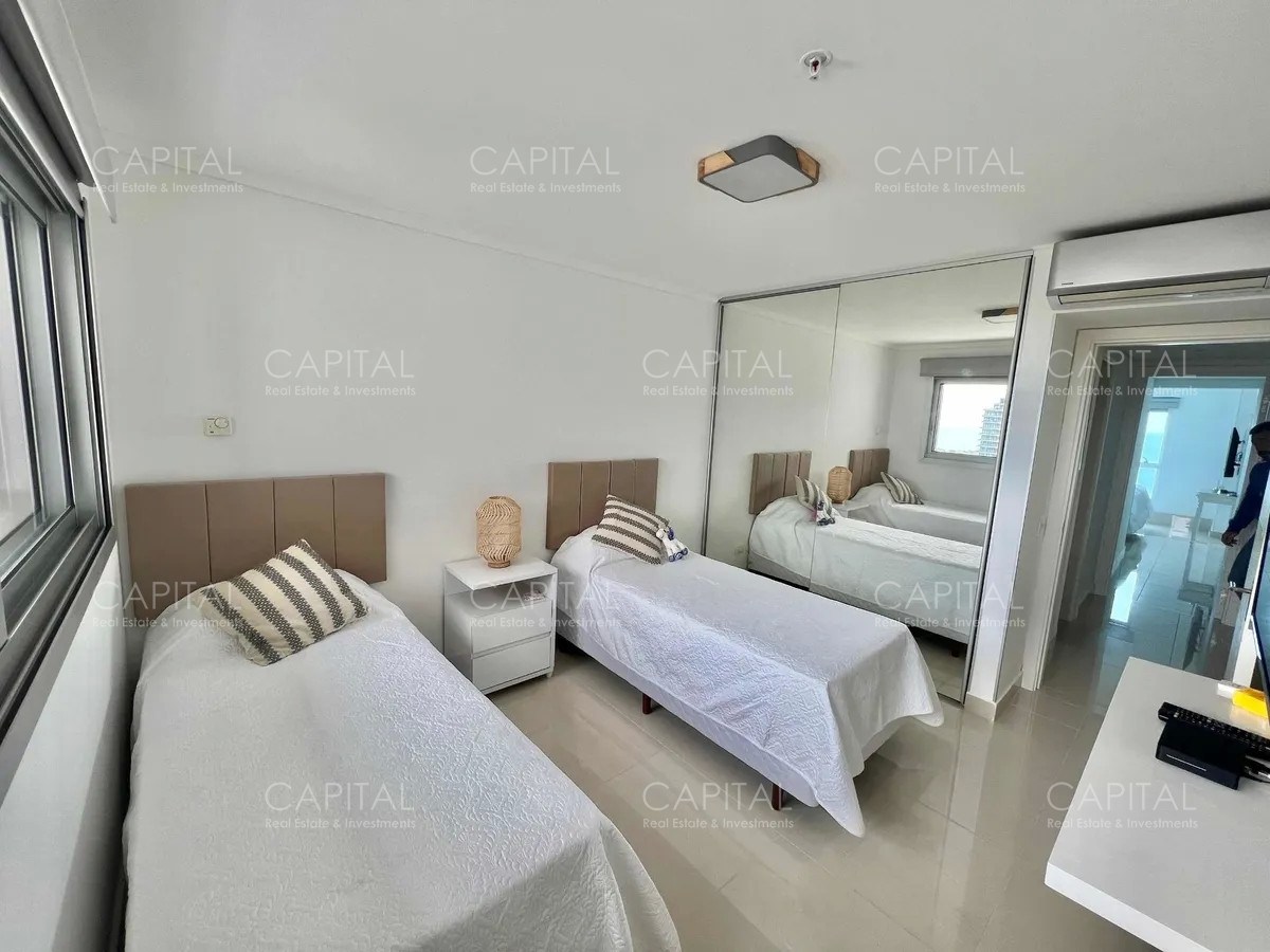 Apartamento ID.33479 - Apartamento en Miami Boulevard de dos dormitorios en venta, Punta del Este, Playa Mansa