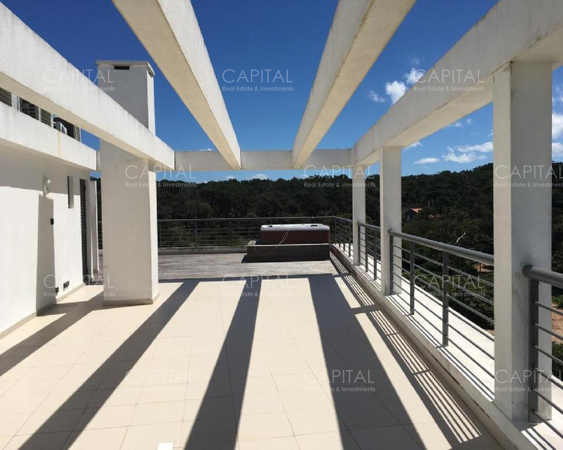 Apartamento ID.26732 - Venta Departamento Pent House Playa Brava Primera Linea Punta del Este