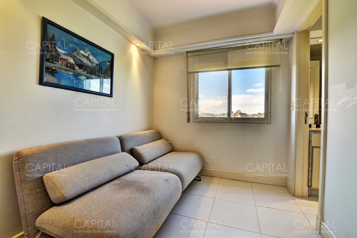 Apartamento ID.27366 - Apartamento Primera Fila Playa Brava en Alquiler 