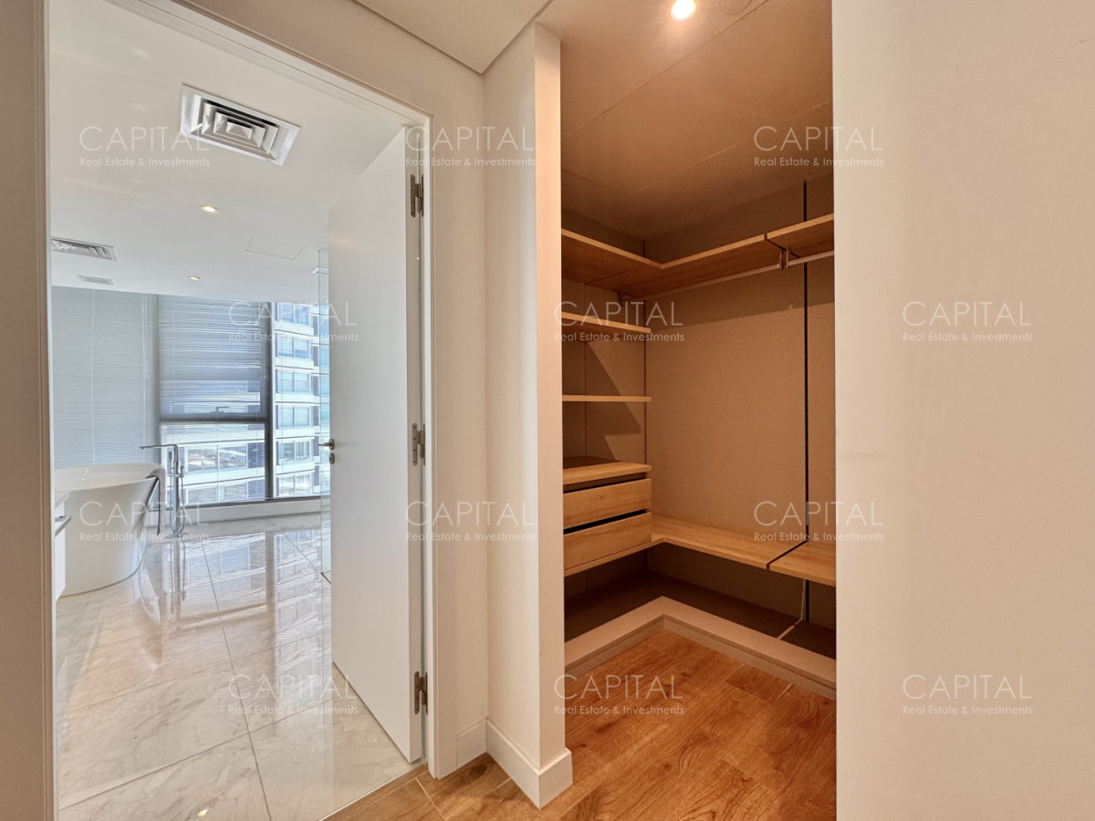 Apartamento ID.38142 - Trump Tower de tres dormitorios esquinero en venta
