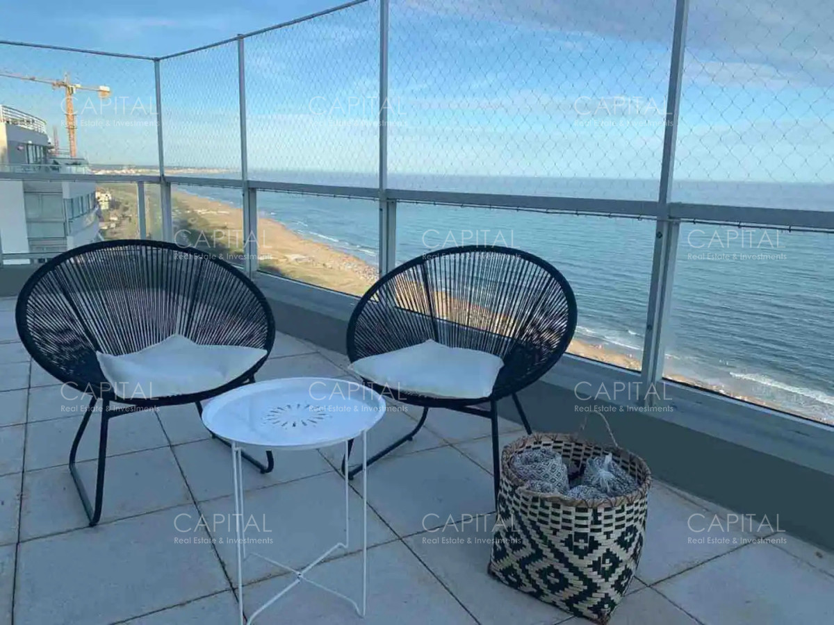 Apartamento ID.33769 - PentHouse de cuatro dormitorios en suite en Le Parc con parrillero propio y dependencia de servicio en Alquiler Temporal