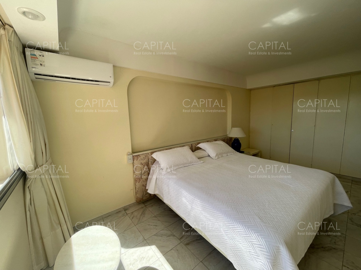 Apartamento ID.36605 - Excepcional semipiso Torre de Categoria frente a Playa Mansa
