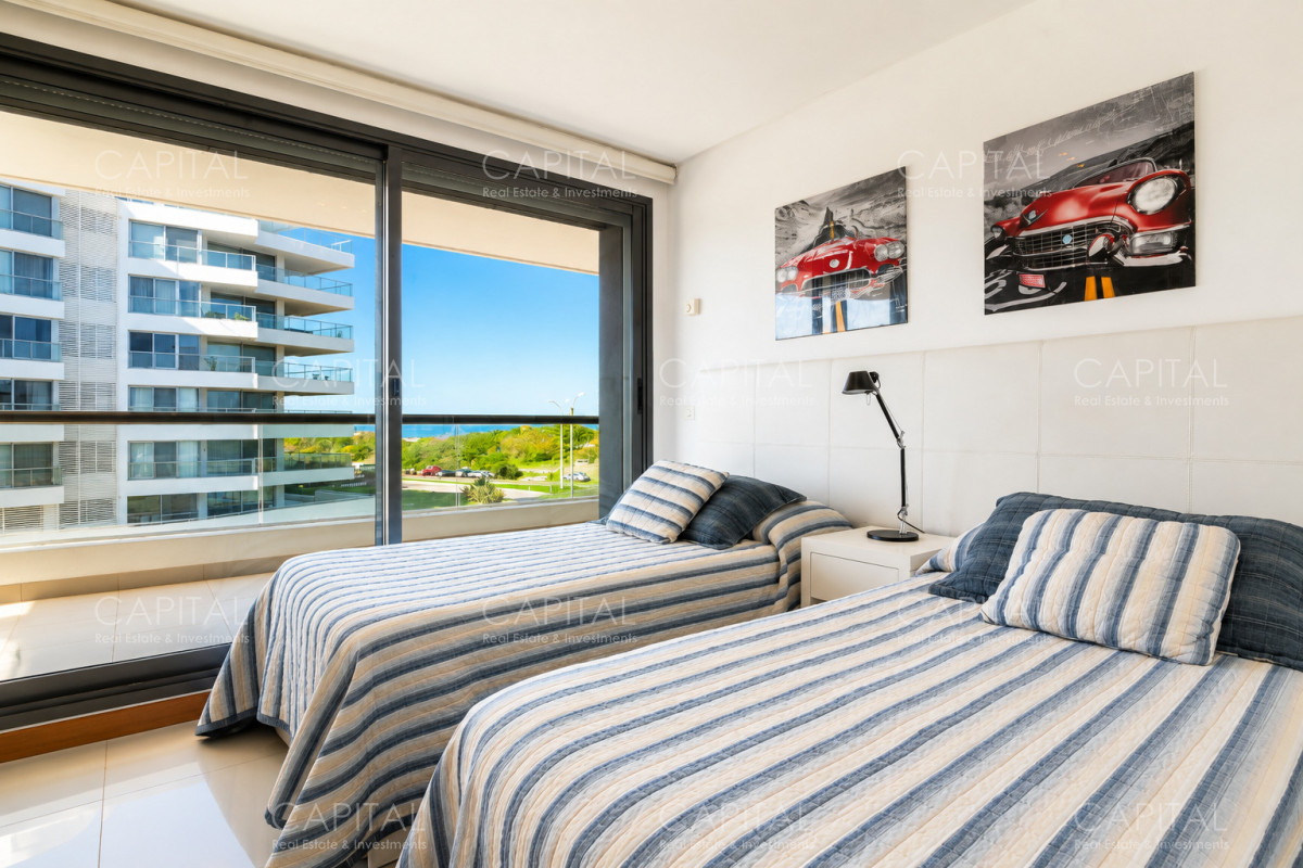 Apartamento ID.40730 - Departamento 3 dormitorios y dependencia frente a Playa Brava en Rincón del indio