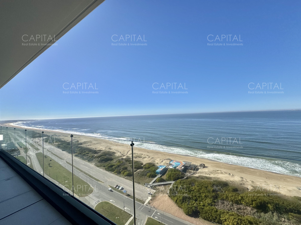 Apartamento ID.38866 - Le Parc IV de tres dormitorios piso alto en veta