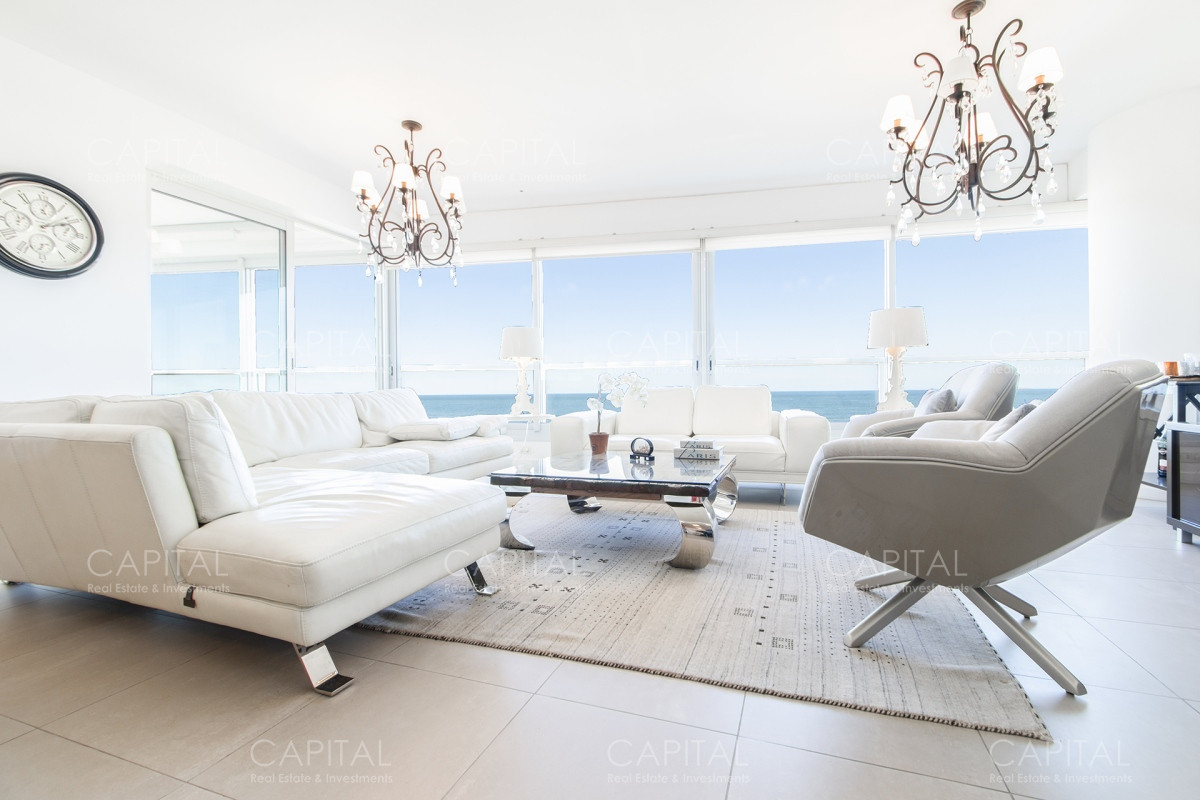 Apartamento ID.35359 - Le Parc Esquinero en Venta Tres Dormitorios