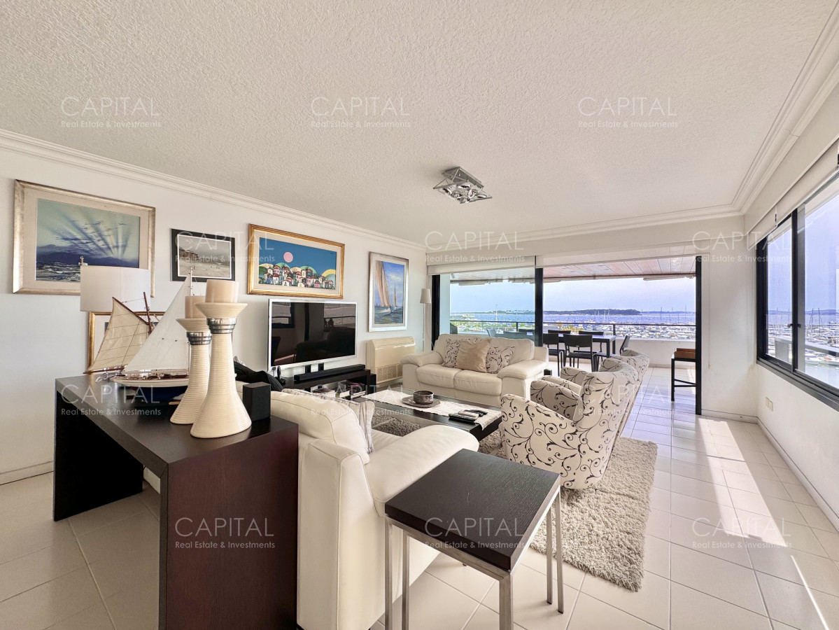 Apartamento ID.33987 - Departamento en Venta Puerto de Punta del Este Tres Dormitorios