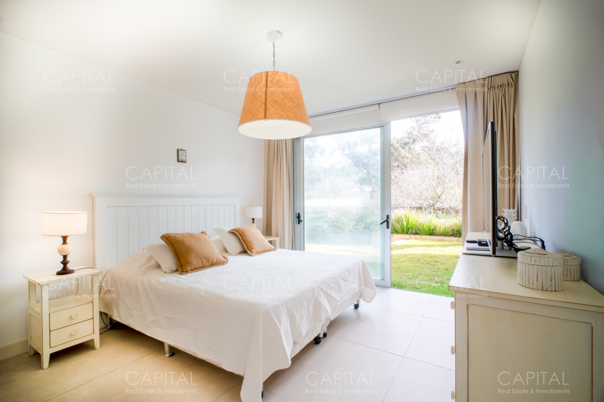 Apartamento ID.36855 - Manantiales 2 dormitorios y dependencia con parrillero a pasos del mar