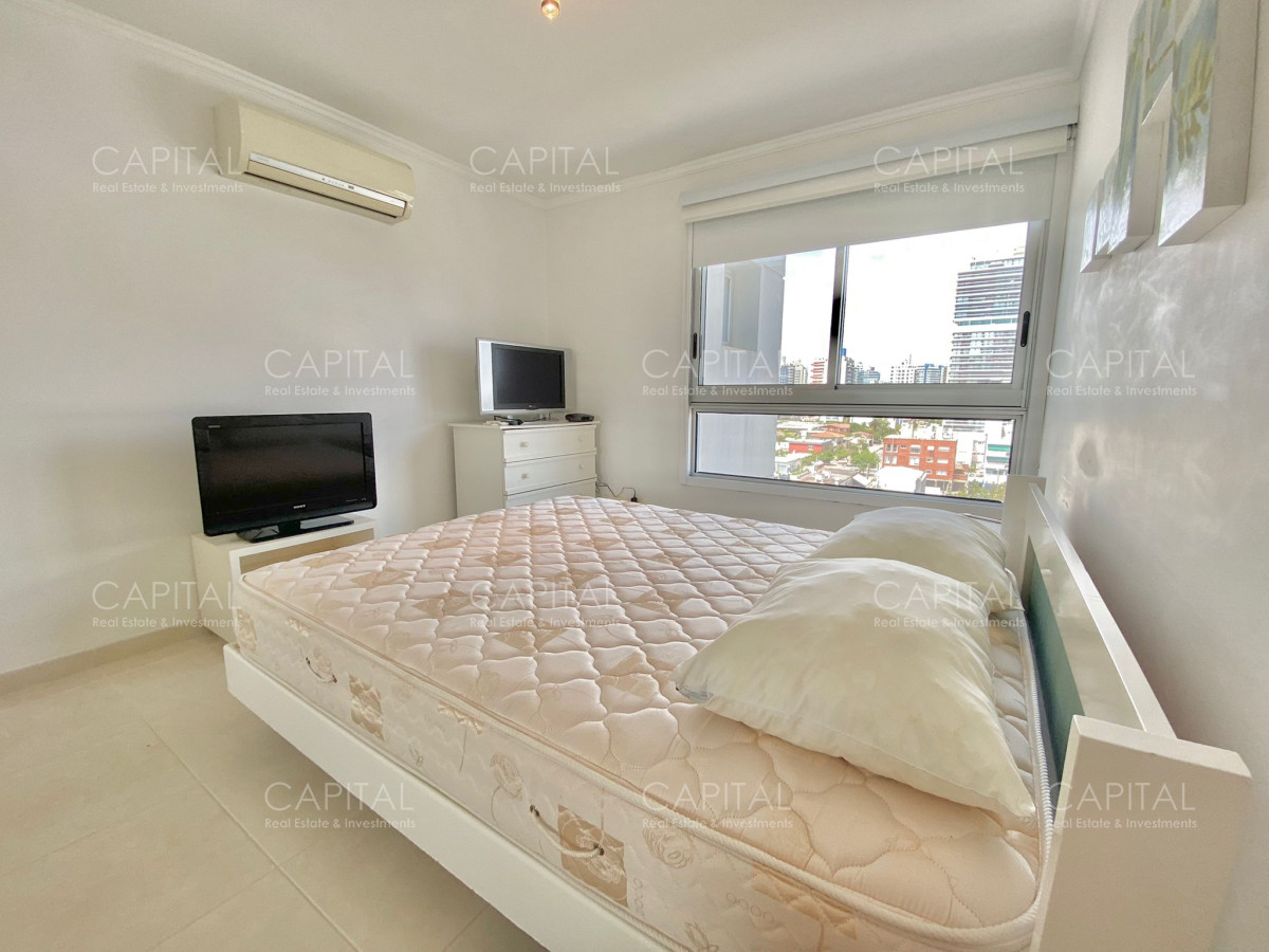 Apartamento ID.31832 - Apartamento en Venta de tres dormitorios, Punta del Este