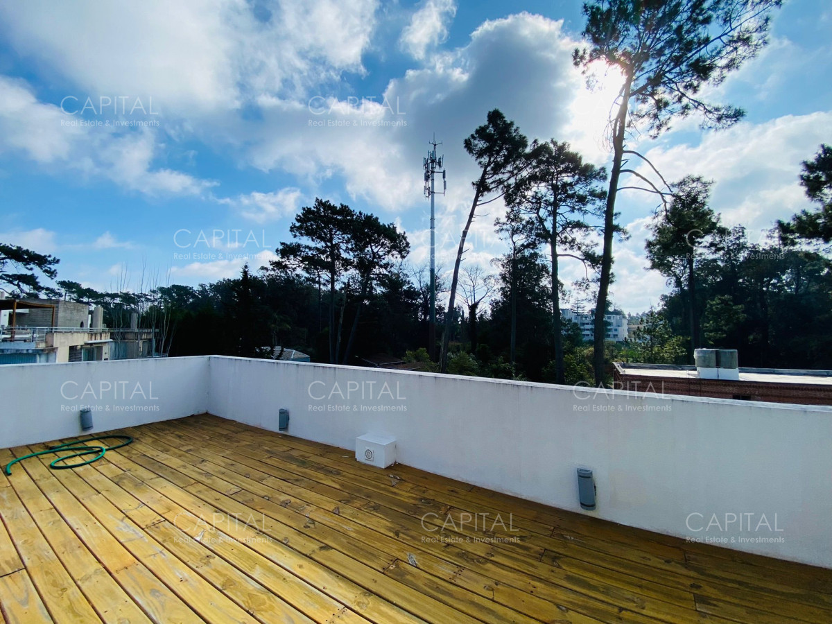 Apartamento ID.33008 - Apartamento en Venta Tres Suites y Dependencia Playa Brava