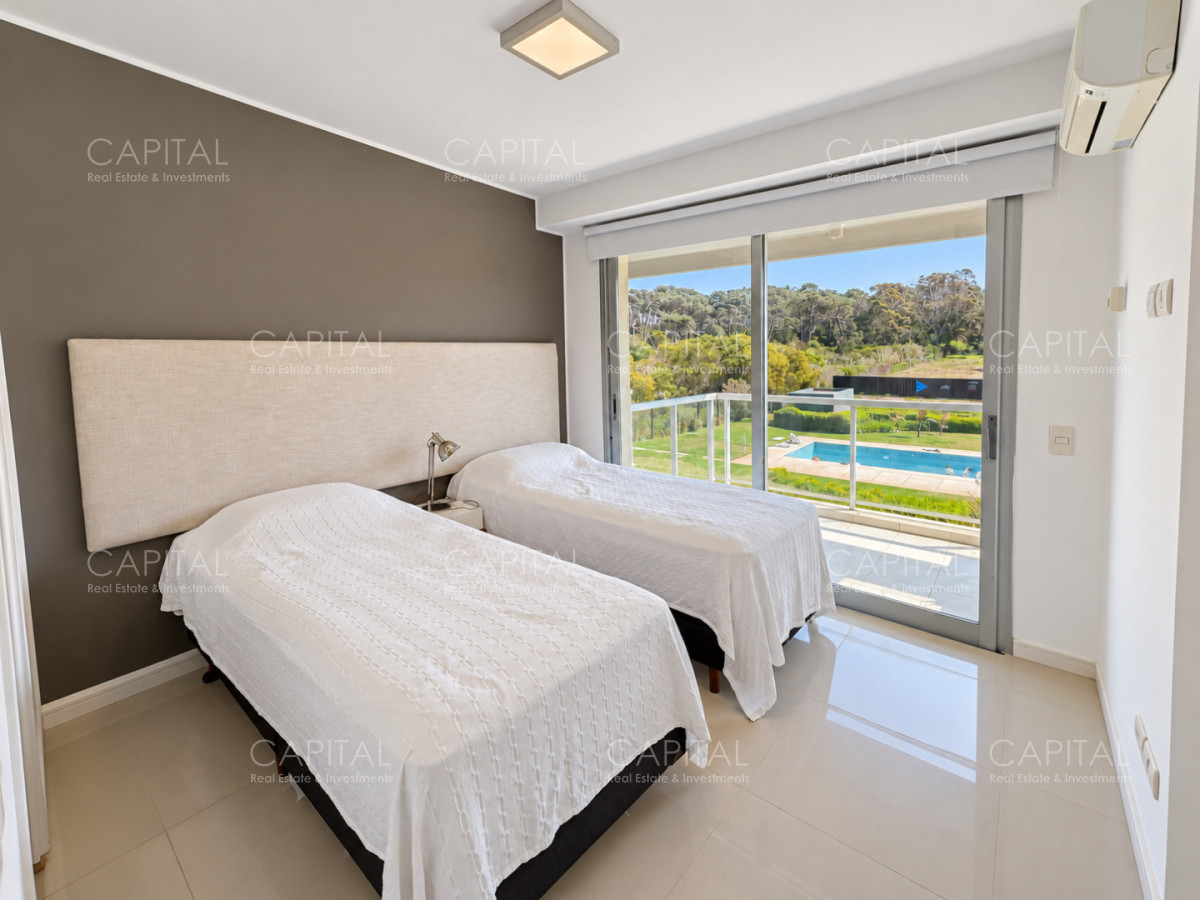 Apartamento ID.29957 - Apartamento de tres dormitorios en suite en primera línea de Playa Brava