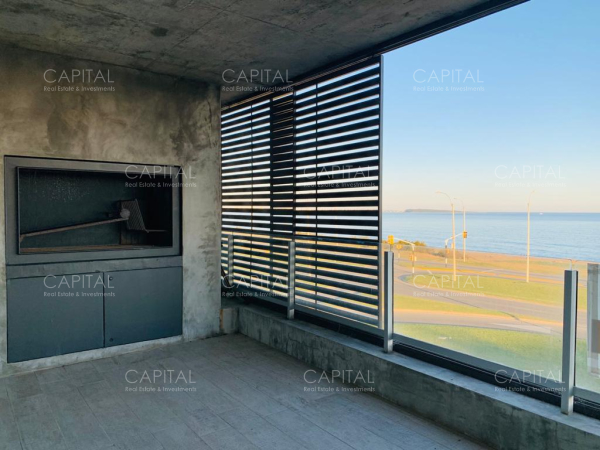 Apartamento ID.30995 - Moderno Penthouse de 3 Dormitorios frente a Playa Mansa