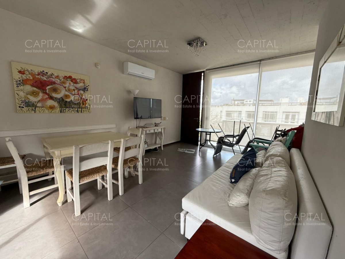 Apartamento ID.40377 - Departamento dos dormitorios en Manantiales en Alquiler con vista al mar y terraza.
