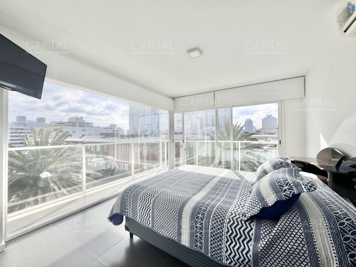 Apartamento ID.36204 - Apartamento en Venta de Tres Dormitorios en Peninsula 