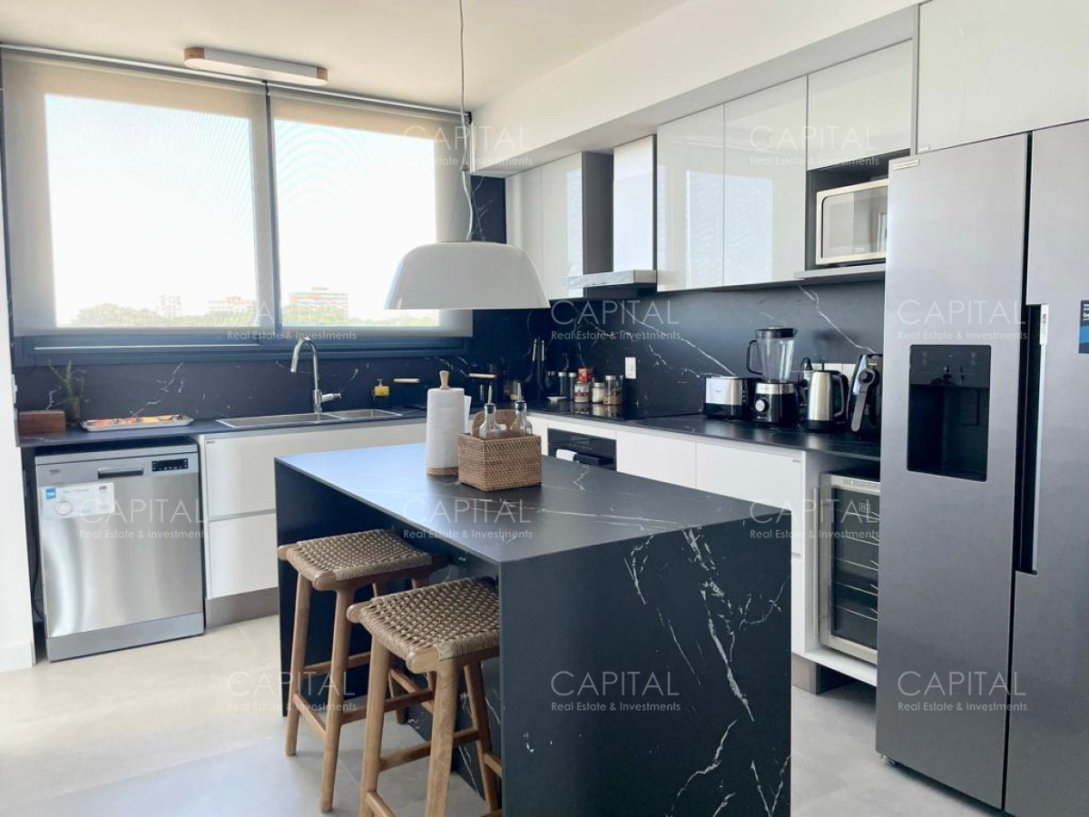 Apartamento ID.35376 - Venetian de tres dormitorios y dependencia en alquiler