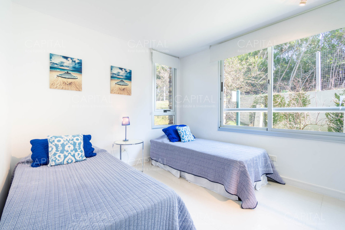 Apartamento ID.29599 - Apartamento en venta en Punta del Este en  edificio con excelentes amenities 