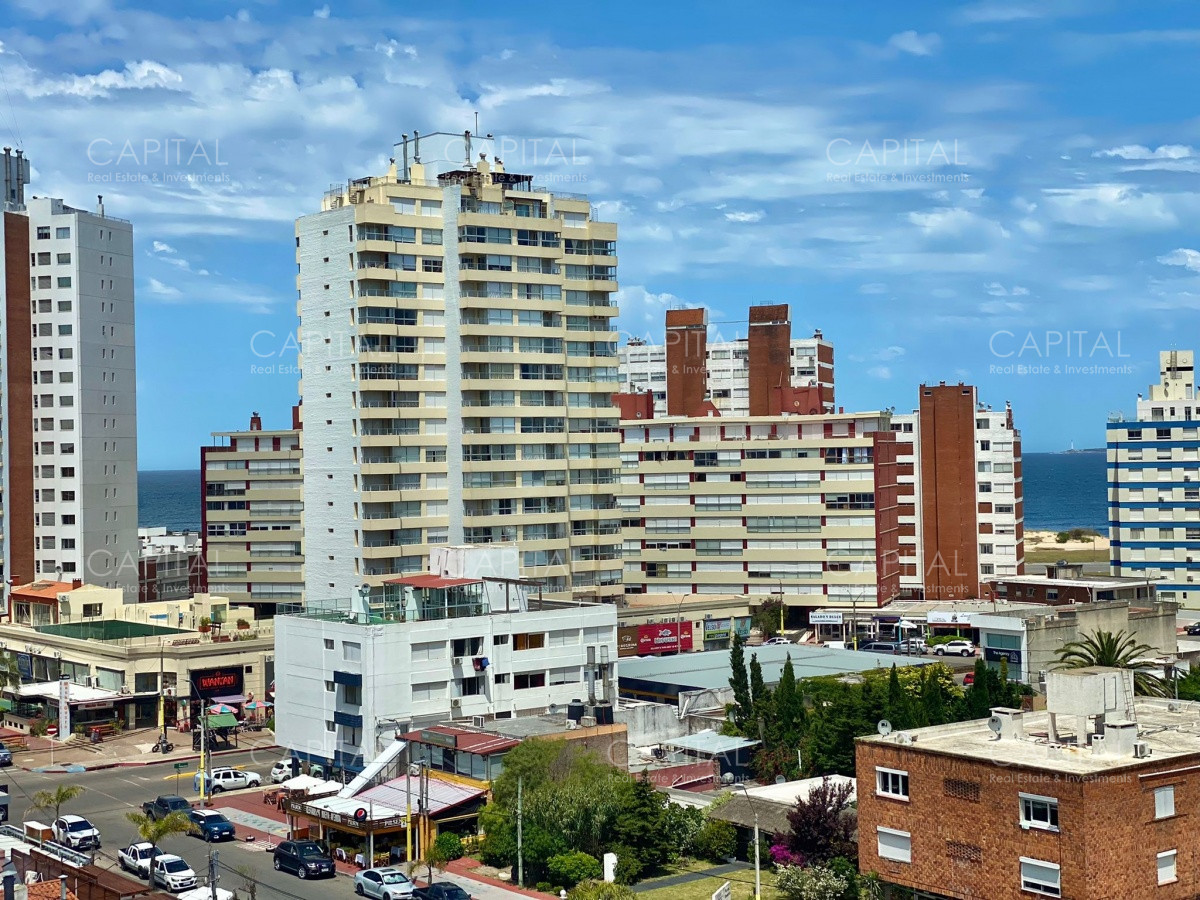 Apartamento ID.31832 - Apartamento en Venta de tres dormitorios, Punta del Este
