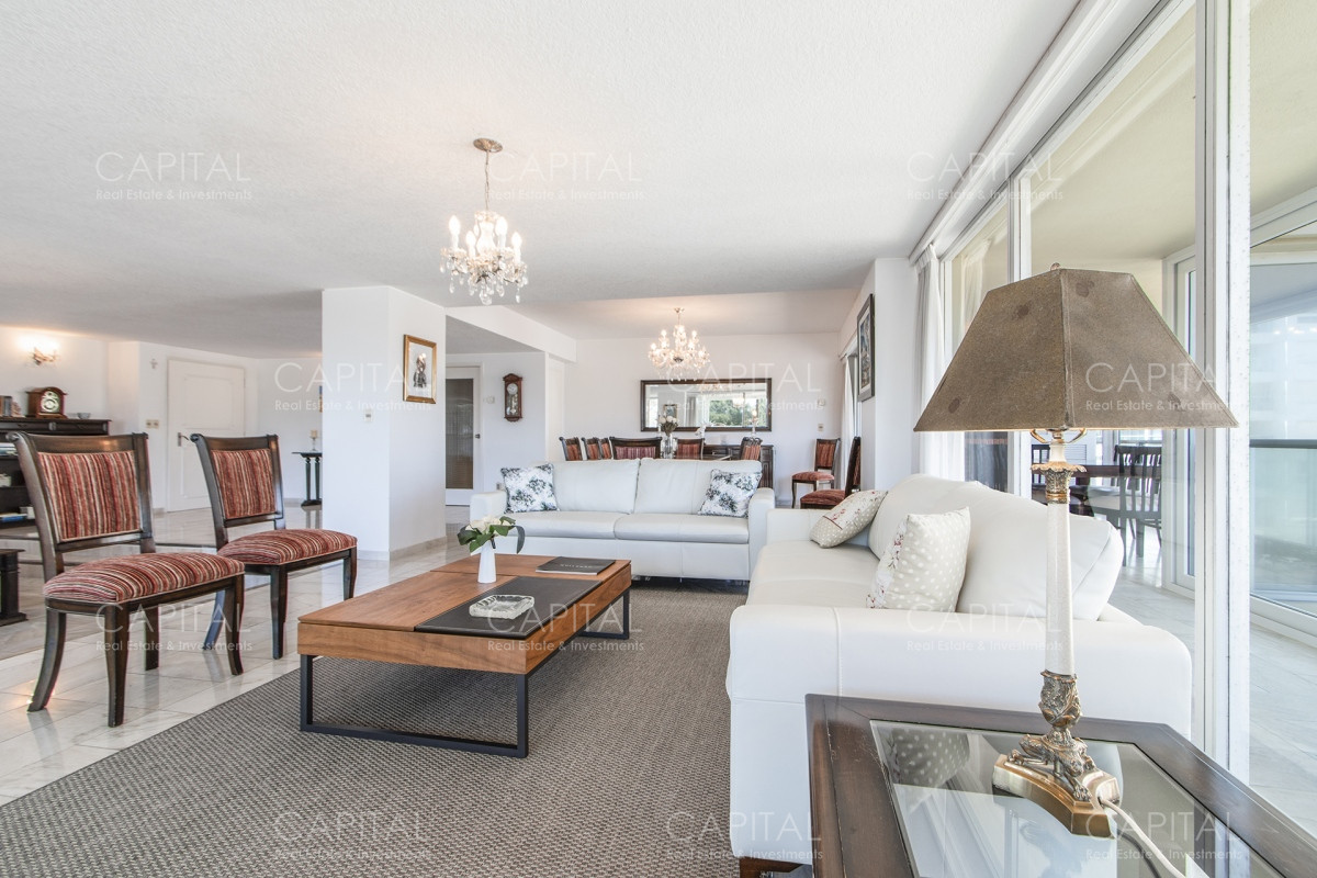 Apartamento ID.35407 - Golden Gate Punta del Este Apartamento Primera Fila