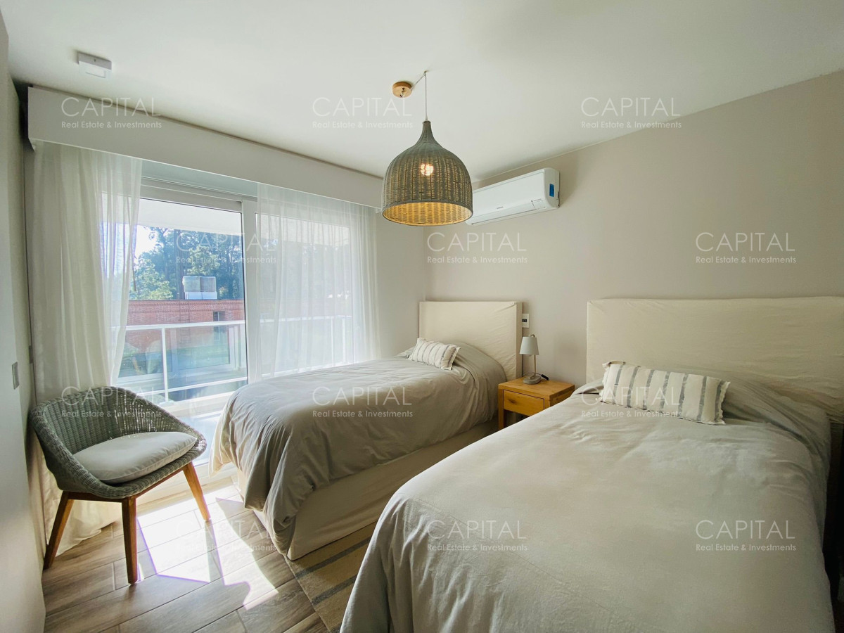 Apartamento ID.33008 - Apartamento en Venta Tres Suites y Dependencia Playa Brava