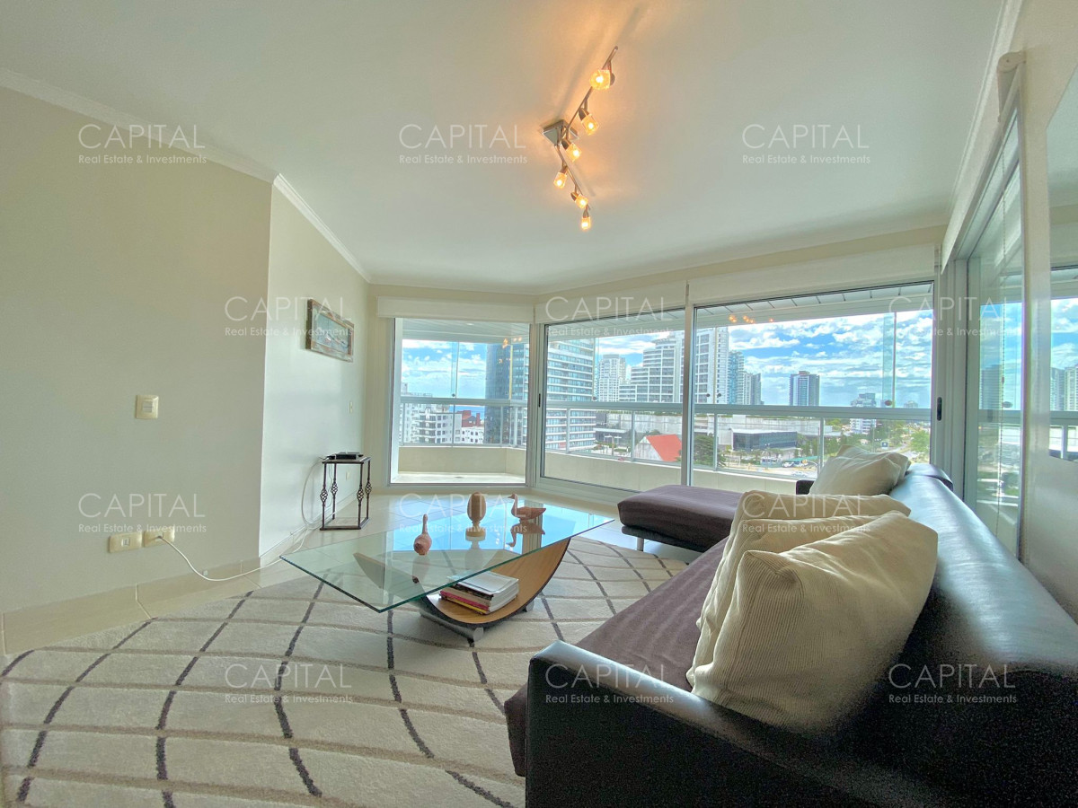 Apartamento ID.31832 - Apartamento en Venta de tres dormitorios, Punta del Este