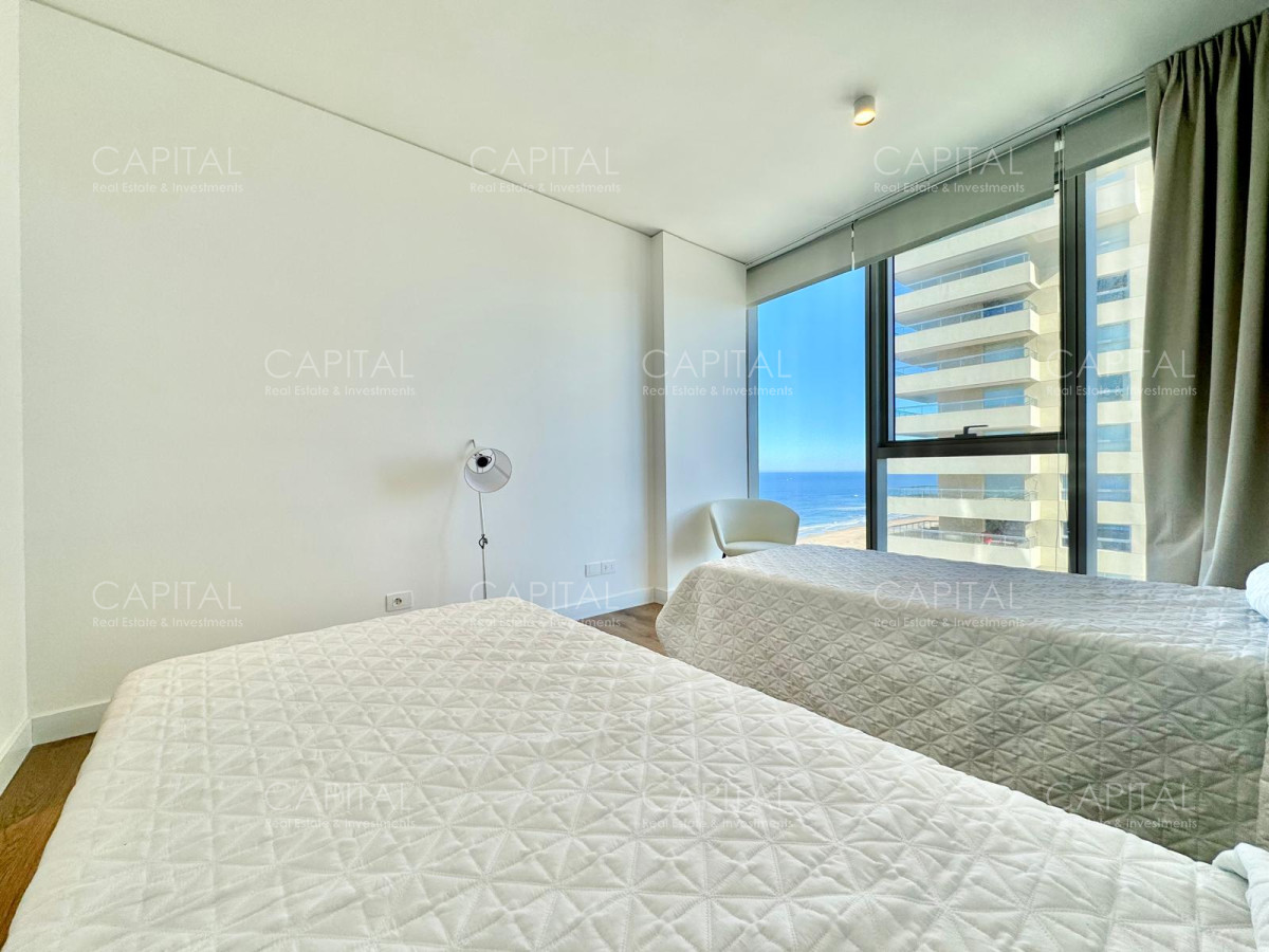 Apartamento ID.36643 - Apartamento esquinero de tres y dependencia piso alto en Trump Tower en Venta